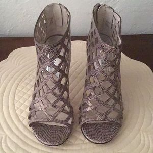 Michael Kors Size 6.5.. worn once $35.00